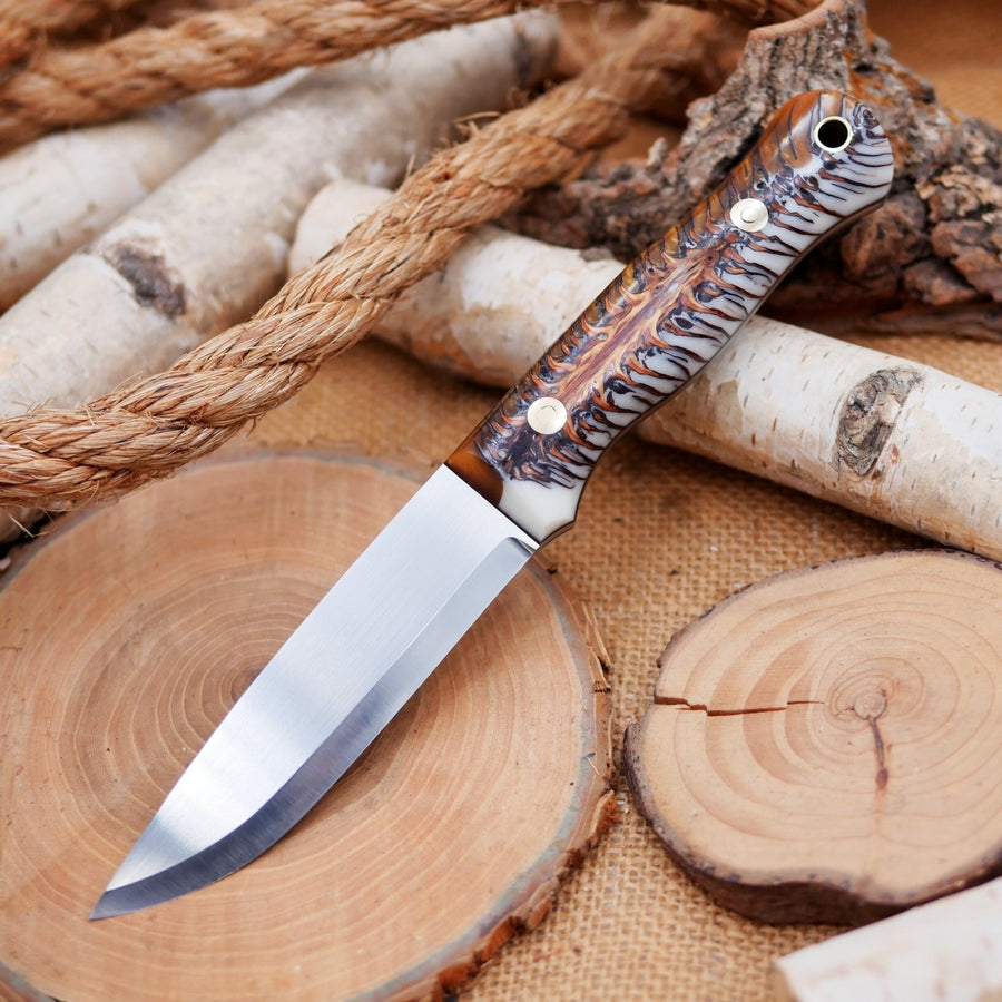 Explorer: 3V, Cast Pine Cone