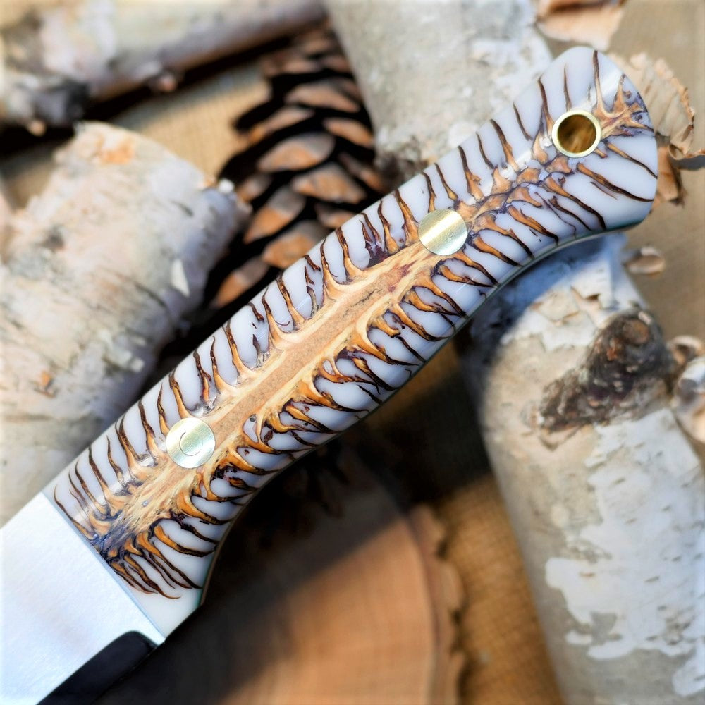 Tradesman: White Cast Spruce Cone & Kelly