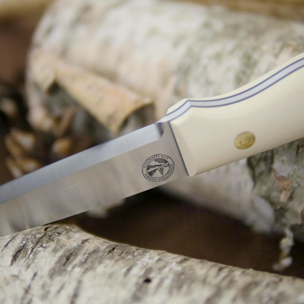 Mountaineer: Ivory Paper & Forest Green G10