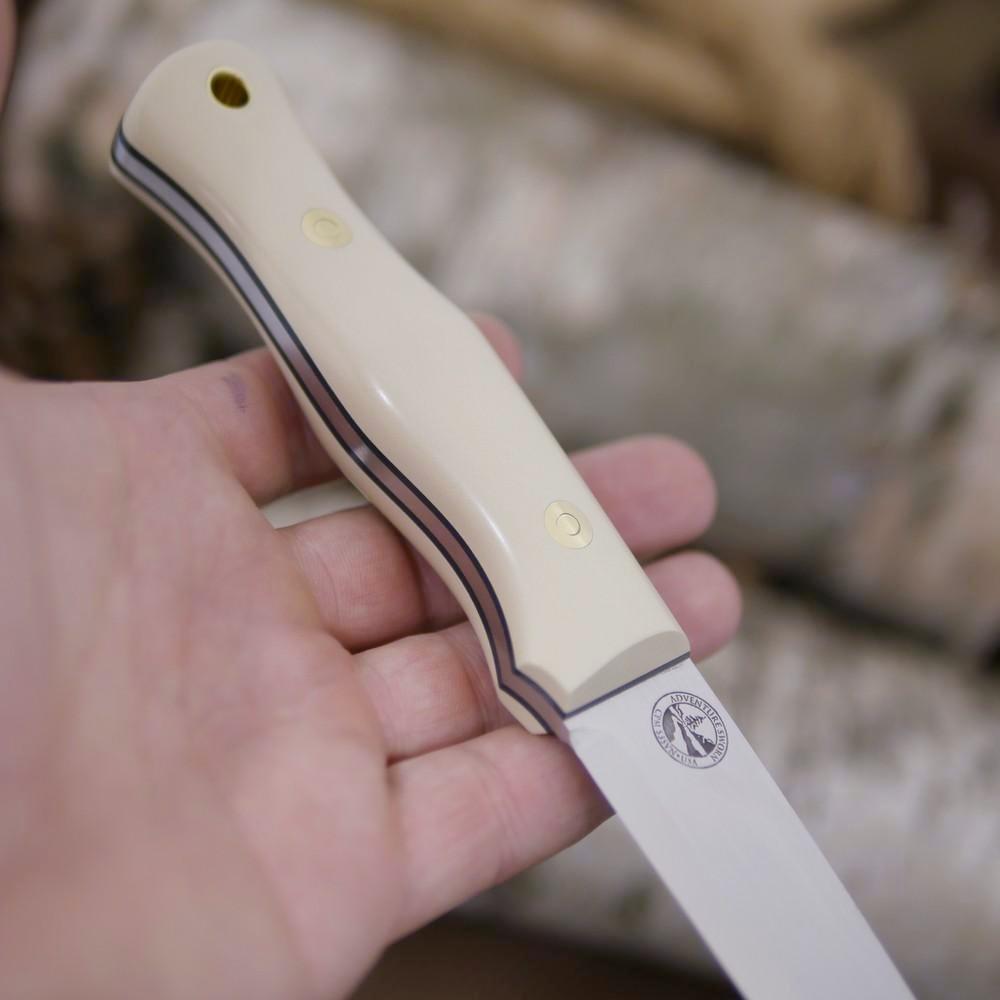 Mountaineer: Ivory Paper & Forest Green G10