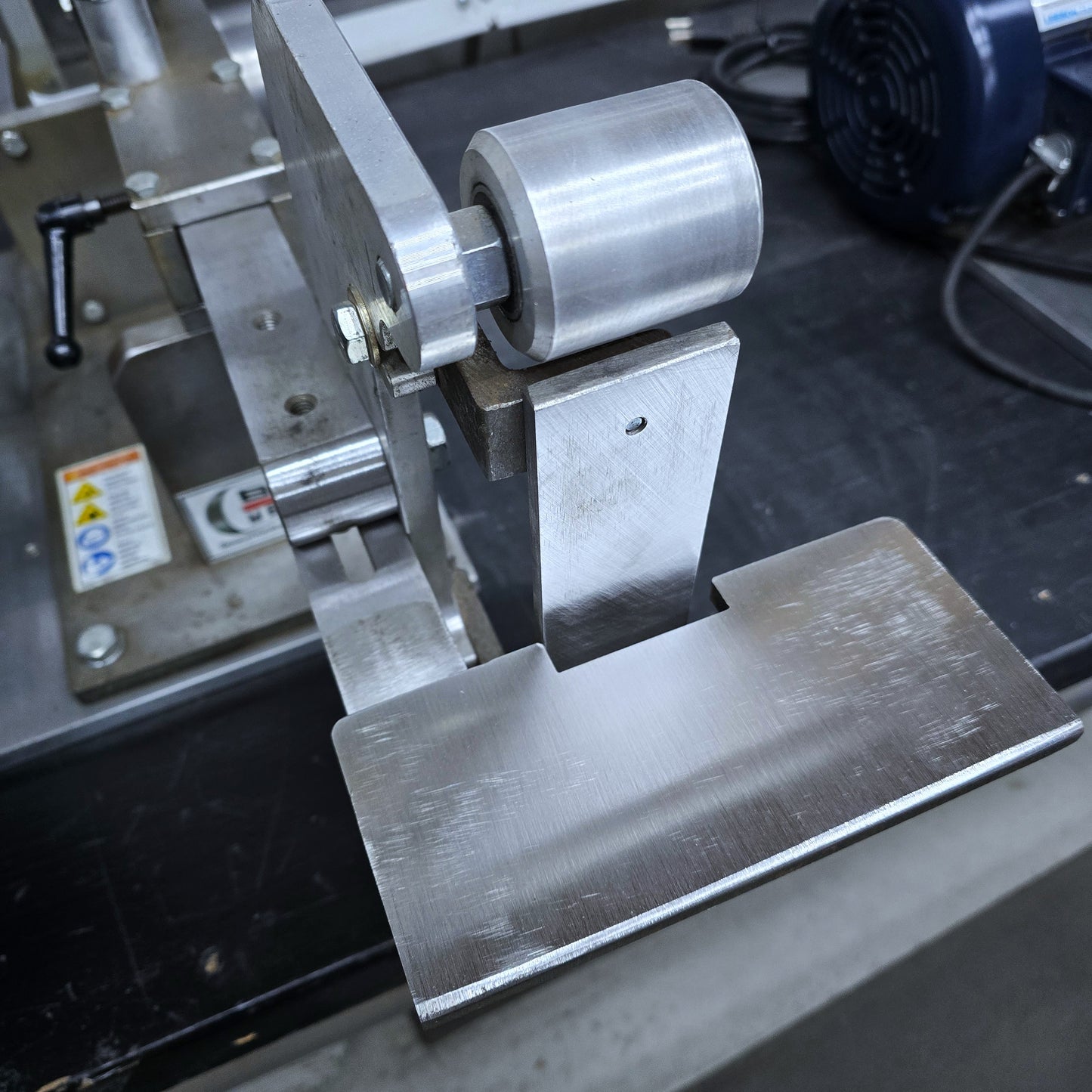 2x72 Grinder #1: Beaumont KMG Variable Speed Grinder – 2HP – 240V – VFD