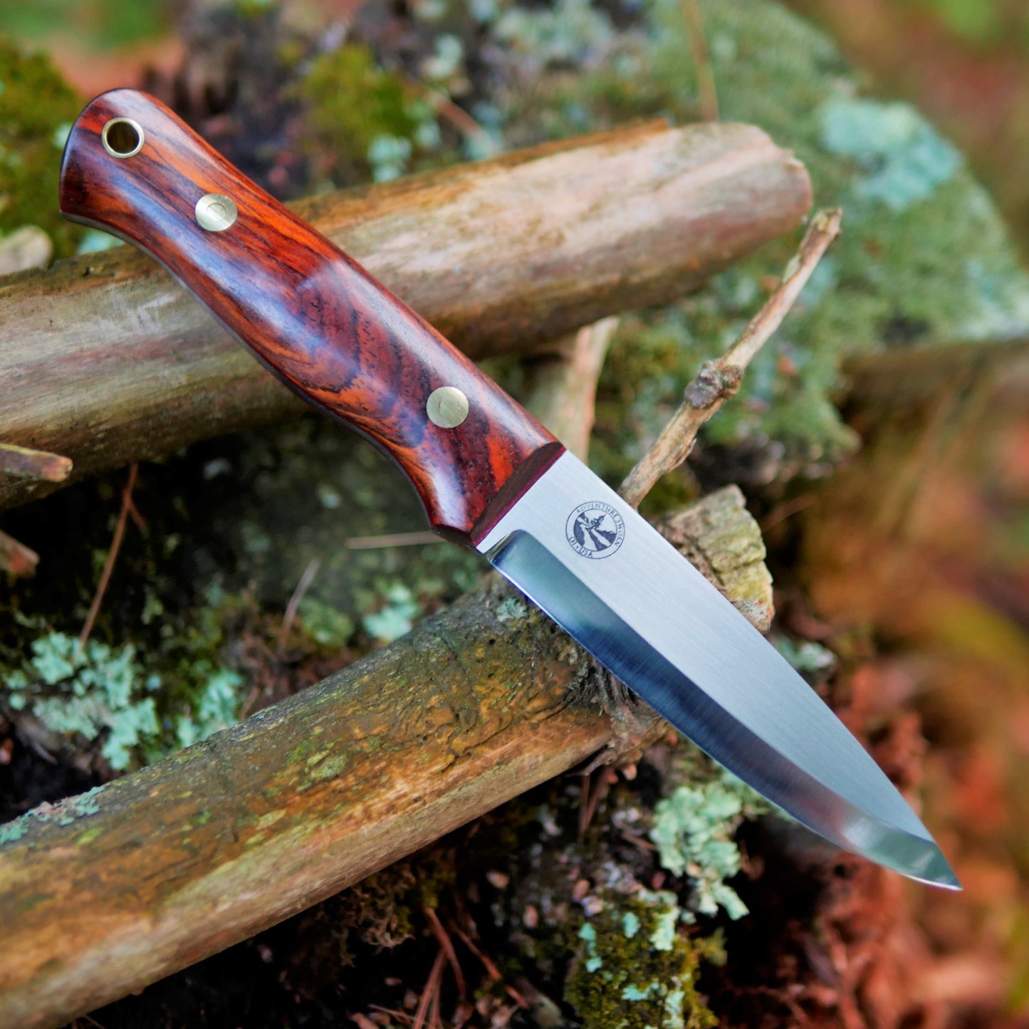 Classic: O1, Cocobolo with Red G10 liners