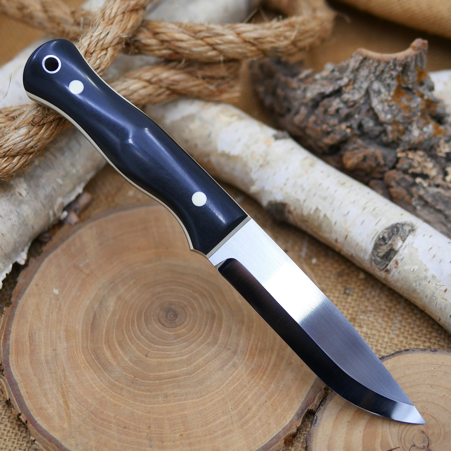 [In-Stock] Explorer: Black Richlite & Ivory G10