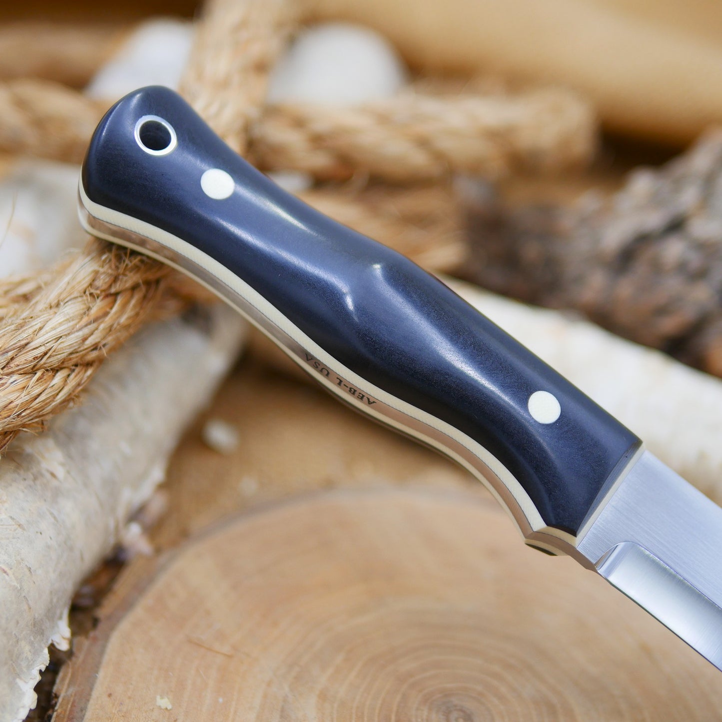 [In-Stock] Explorer: Black Richlite & Ivory G10