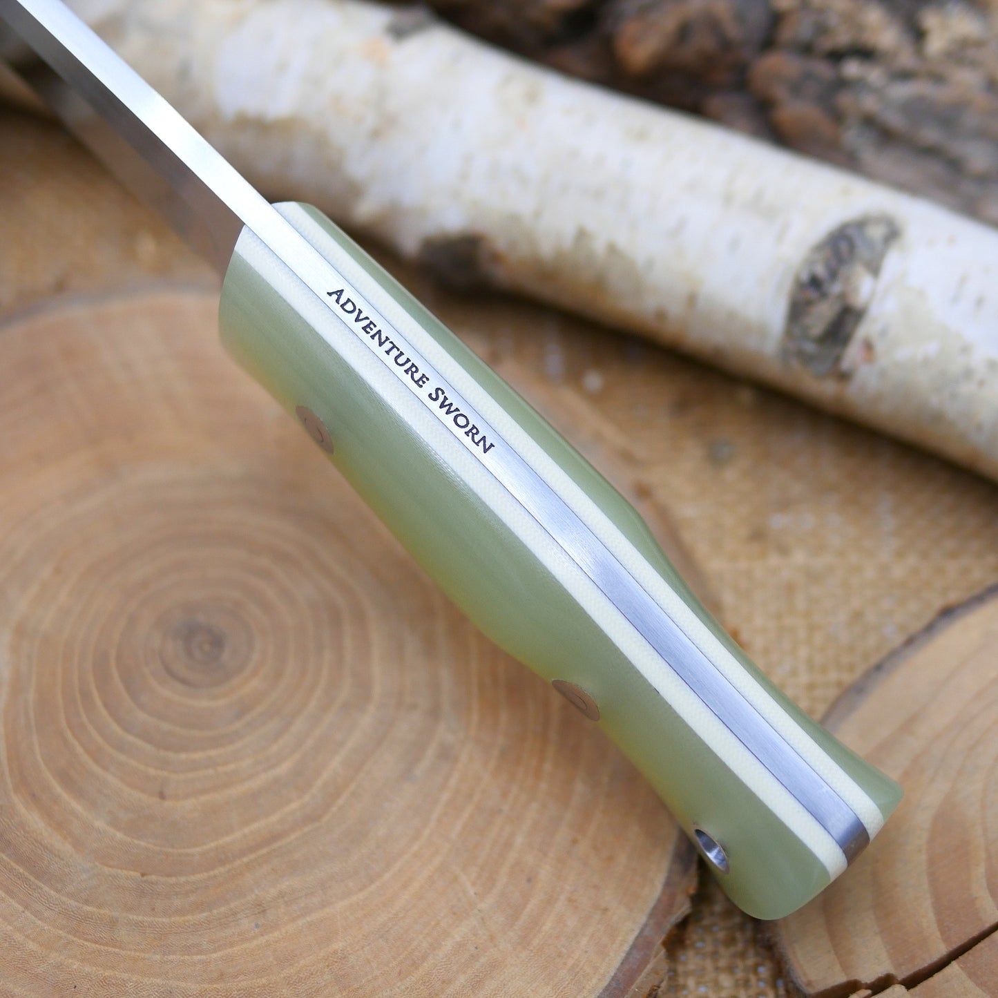 [In-Stock] Huntsman: Jade Ghost & Ivory G10