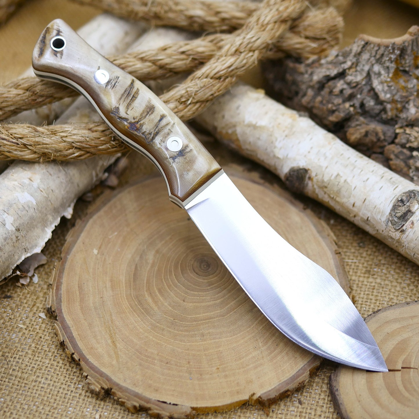 Guide: Ram's Horn, Ivory G10 & Brown Linen