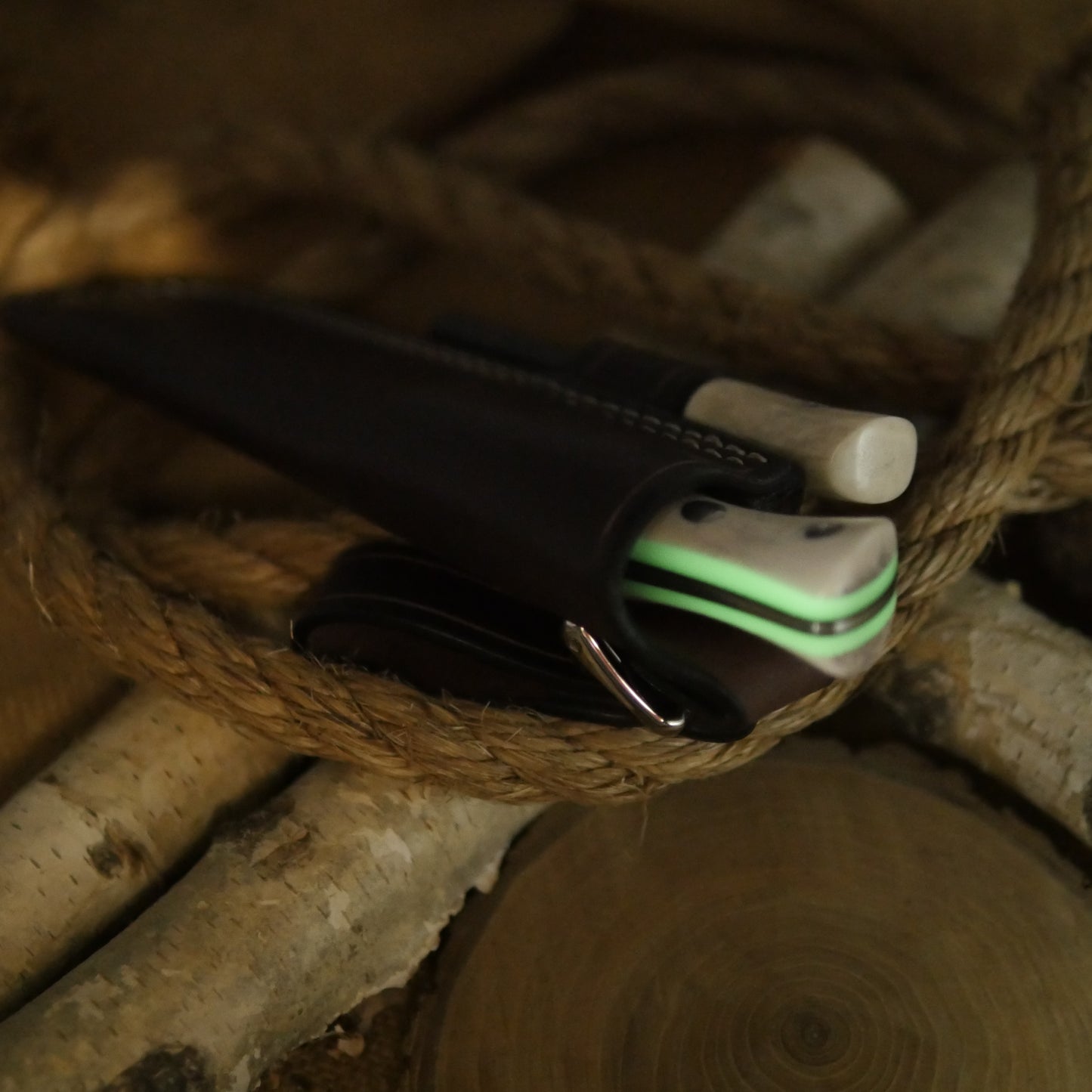 Tradesman: MagnaCut, Elk Antler, Sheath & Firesteel Included