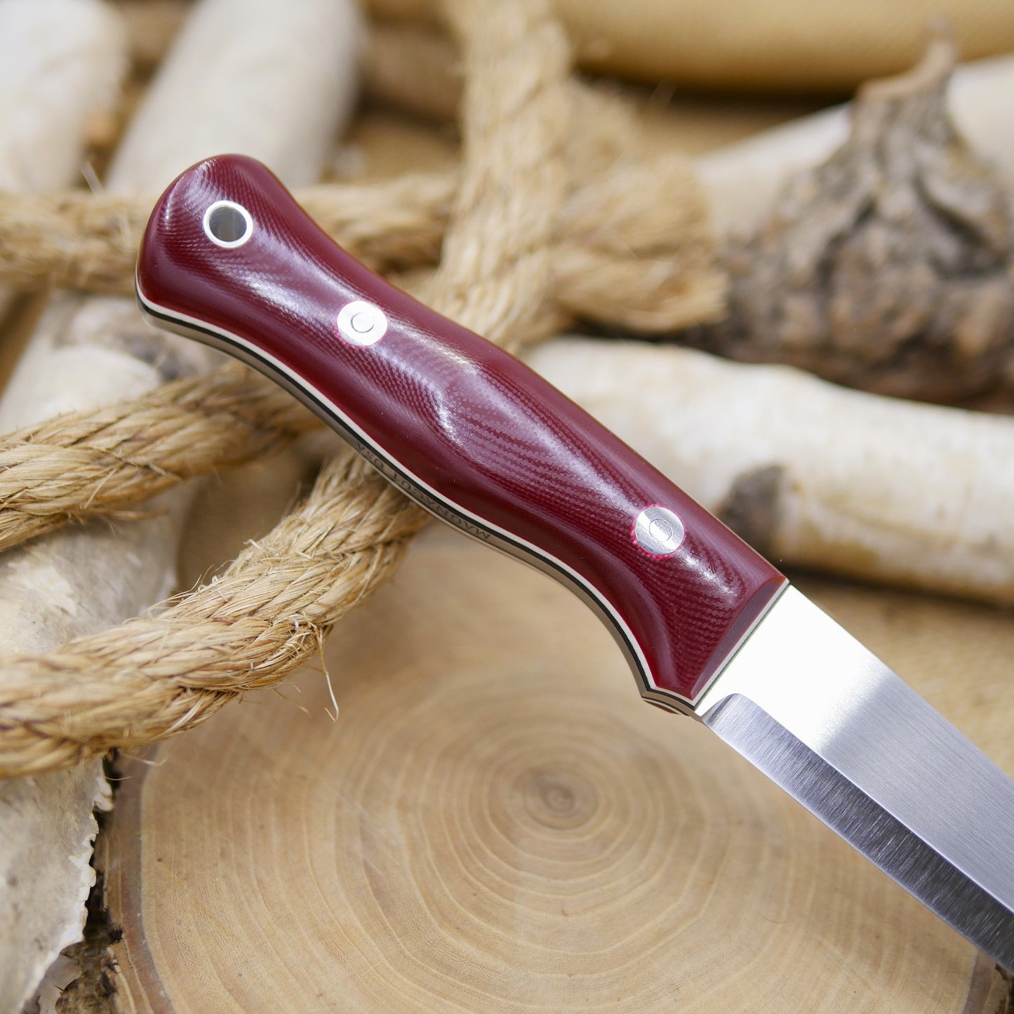 Mountaineer: Magnacut, Red G10 & Double Liners