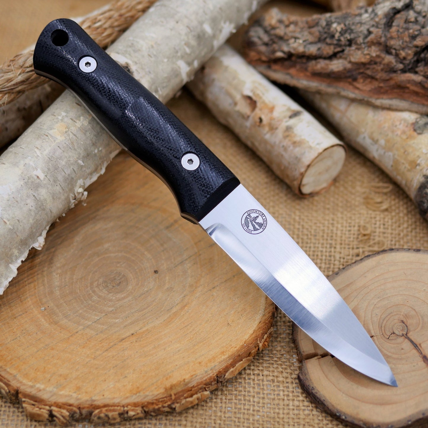 Classic: Black Canvas Micarta, Red G10 Liners