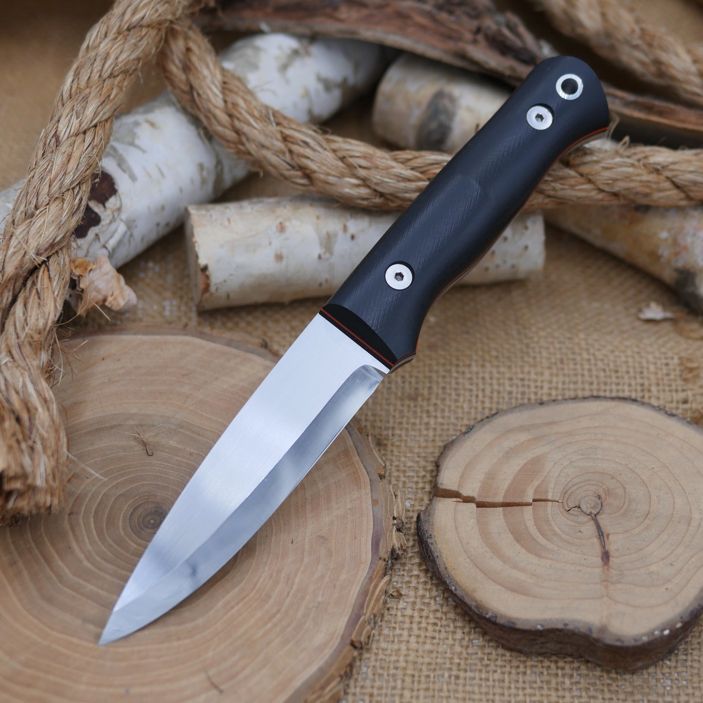Classic [R]: O1, Black Richlite, Orange & Black G10 Liners