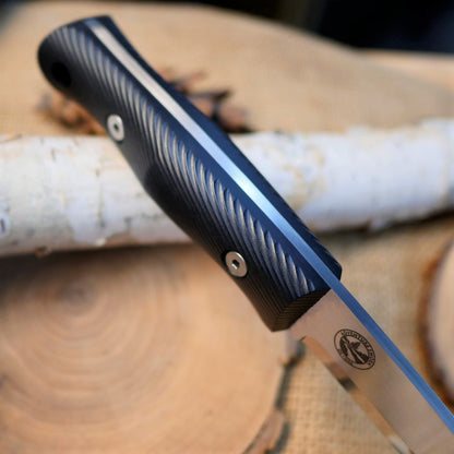 Classic: Black Richlite (r-series)