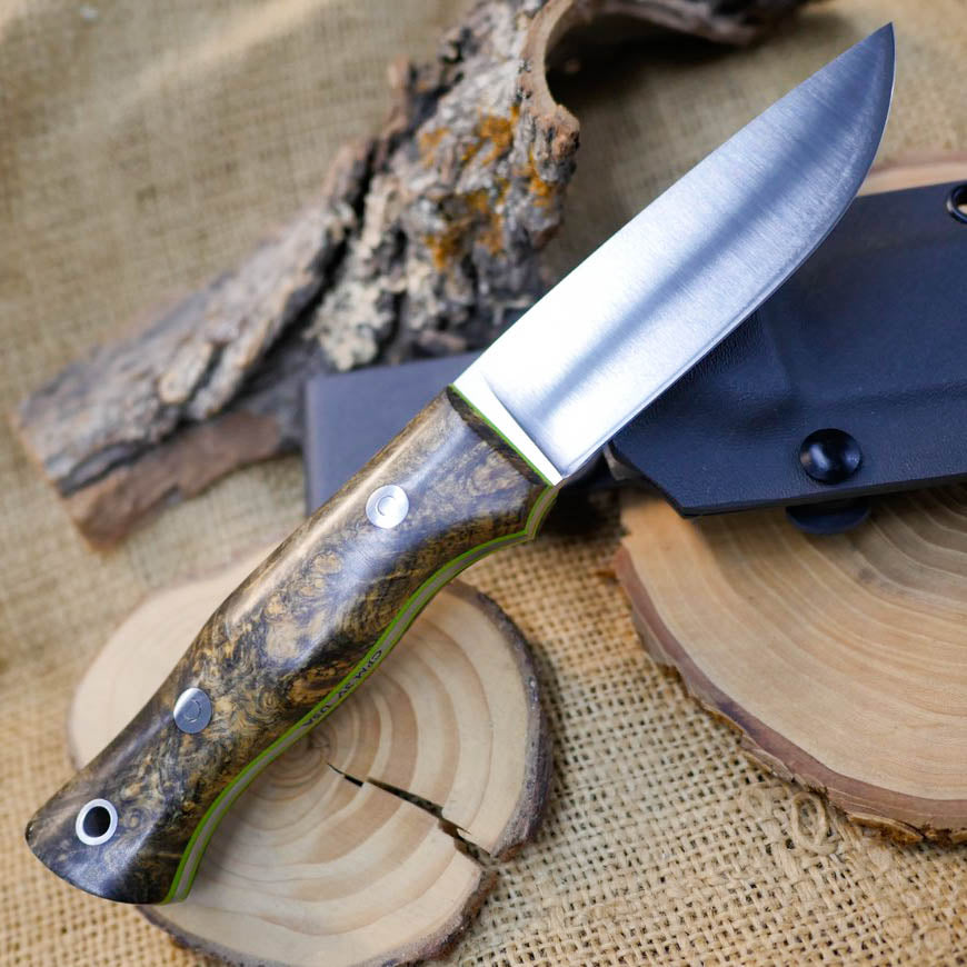 Huntsman: CPM 3V, Buckeye Burl & Toxic Green G10
