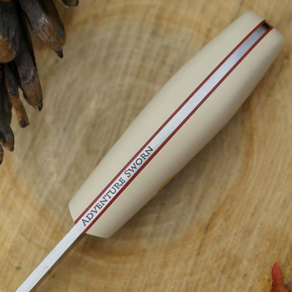Walker: Ivory Paper & Cinnamon