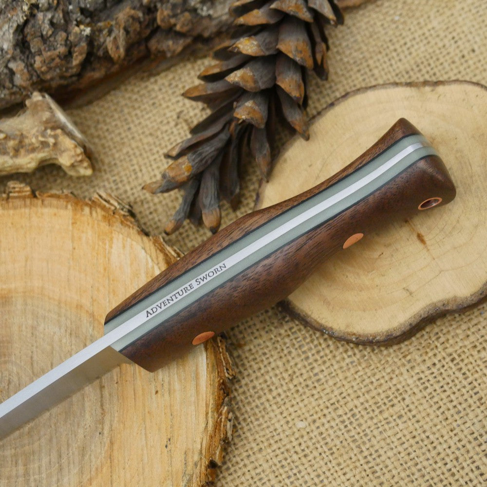 Mountaineer: Walnut, Moonglow & Thin Black