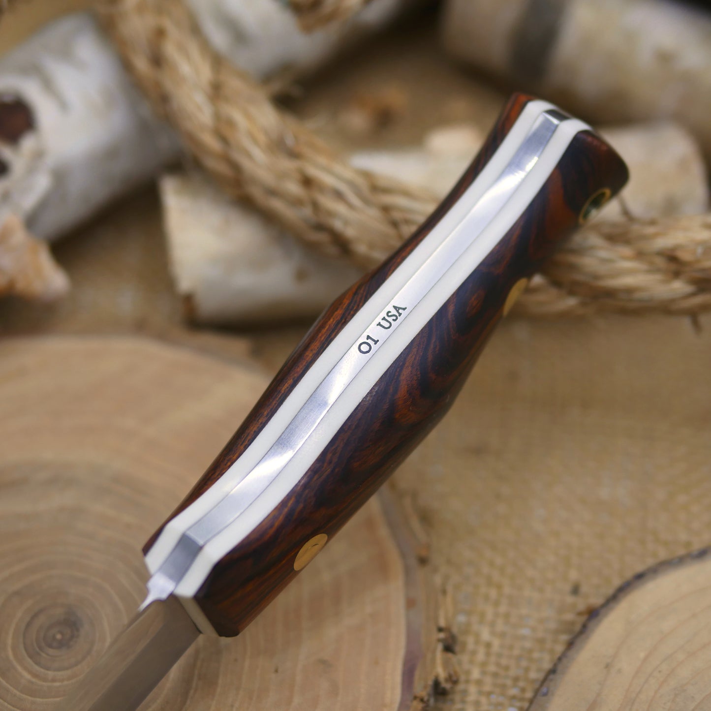 Classic: O1, Ironwood & White G10 Liners